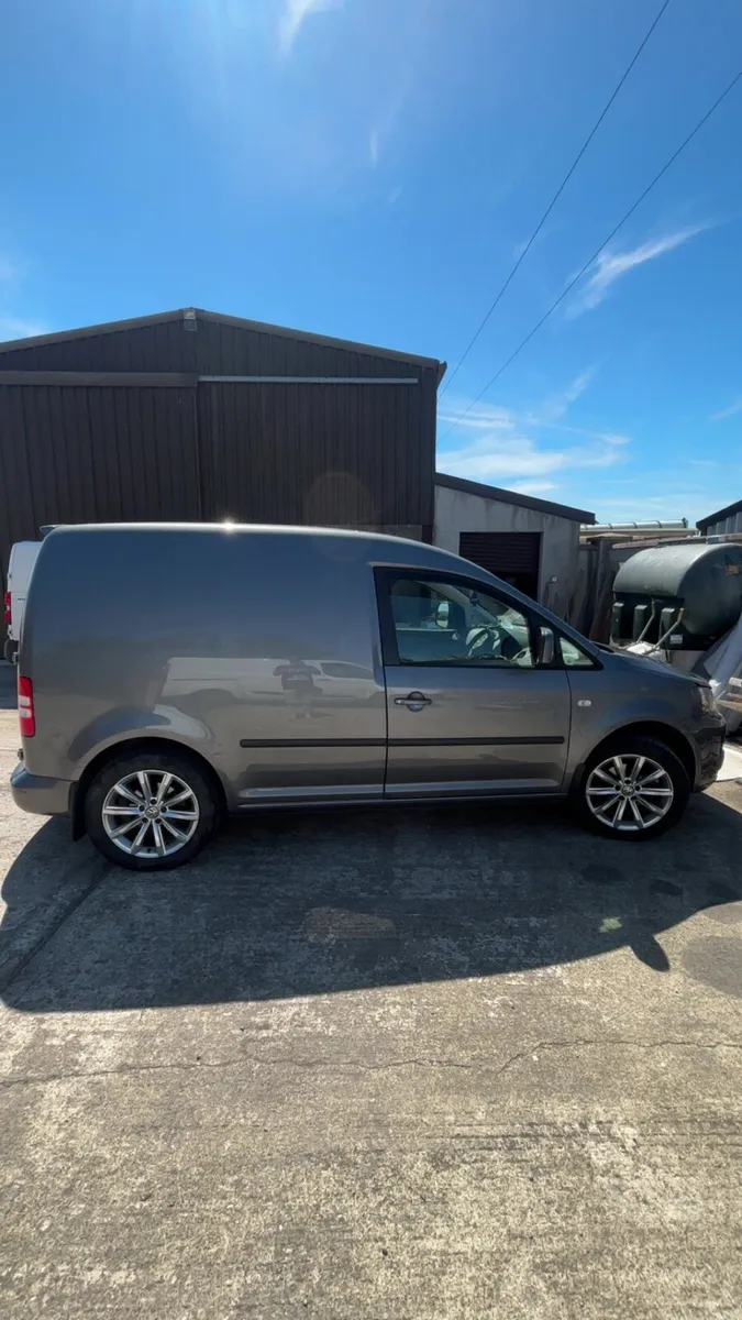 Volkswagen caddy - Image 3