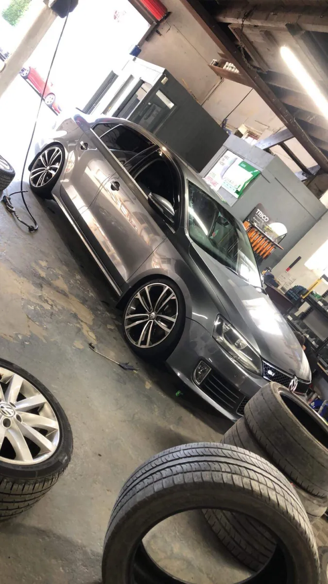 18" 19" Volkswagen Seville Style - Image 2