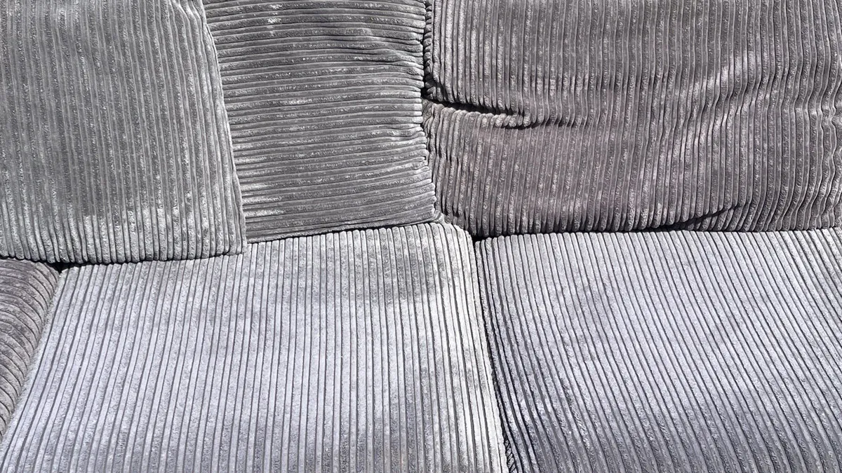Corner sofa +footstool - Image 3