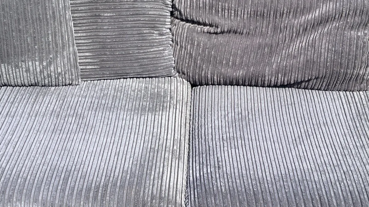 Corner sofa +footstool - Image 4