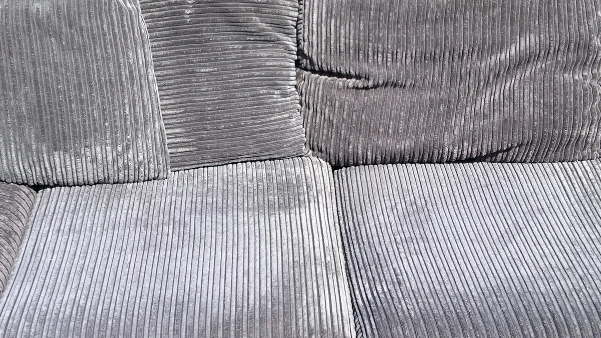 Corner sofa +footstool - Image 2