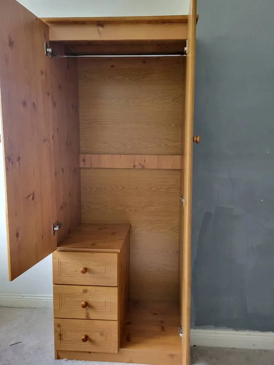 Wardrobe - Image 2