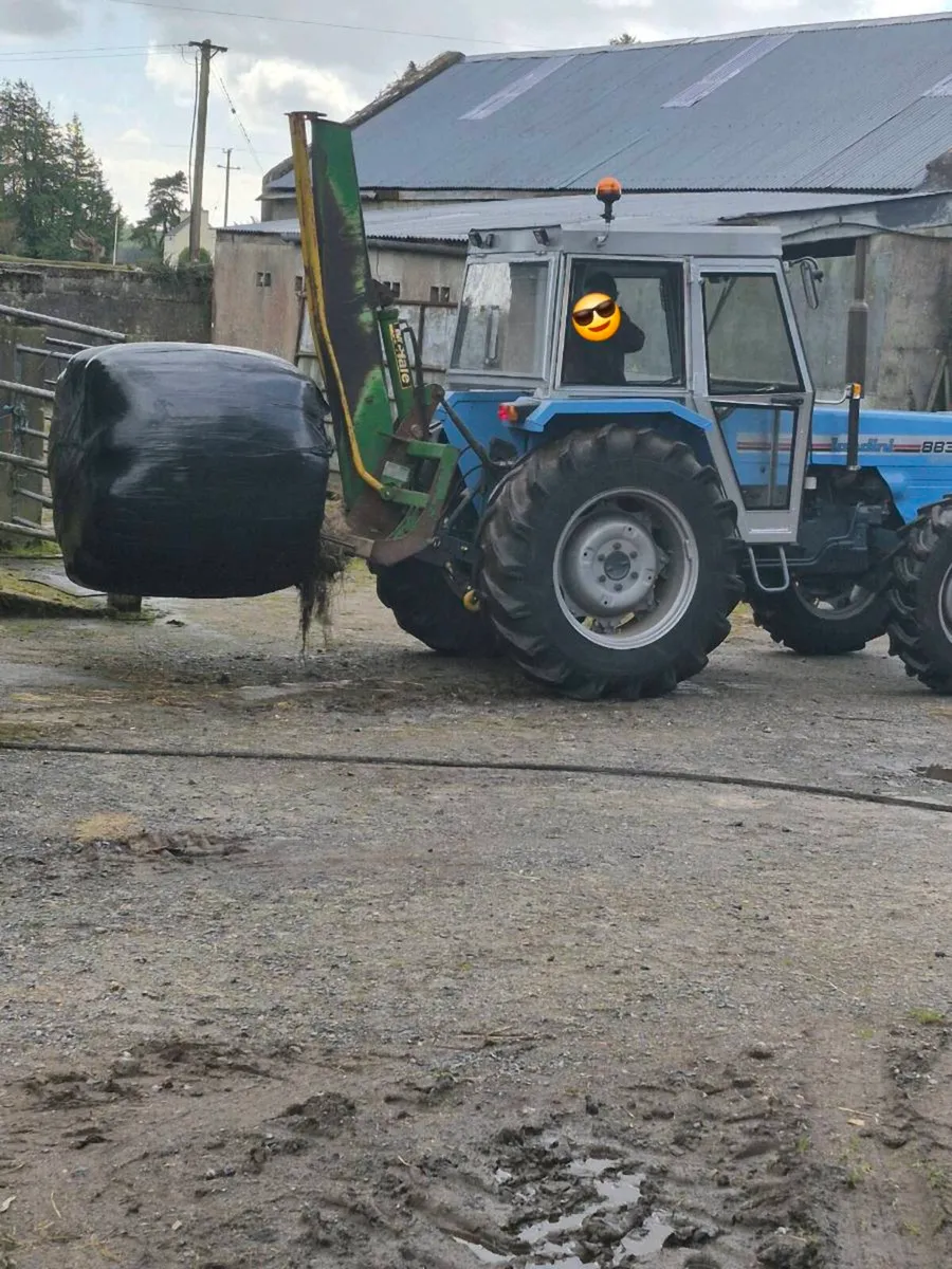 LANDINI 8830  4 X 4 TRACTOR  90 HP - Image 3