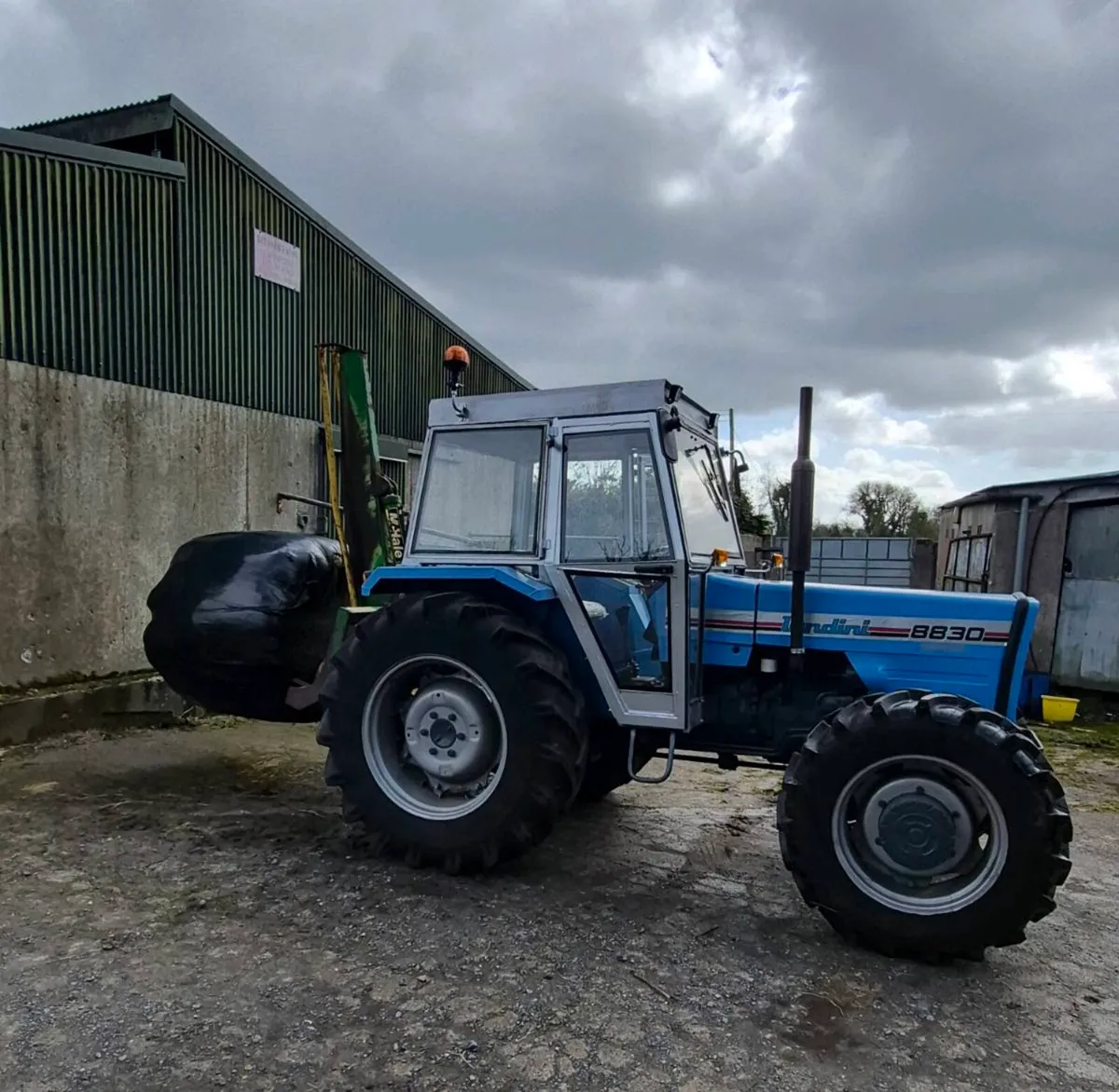 LANDINI 8830  4 X 4 TRACTOR  90 HP - Image 1
