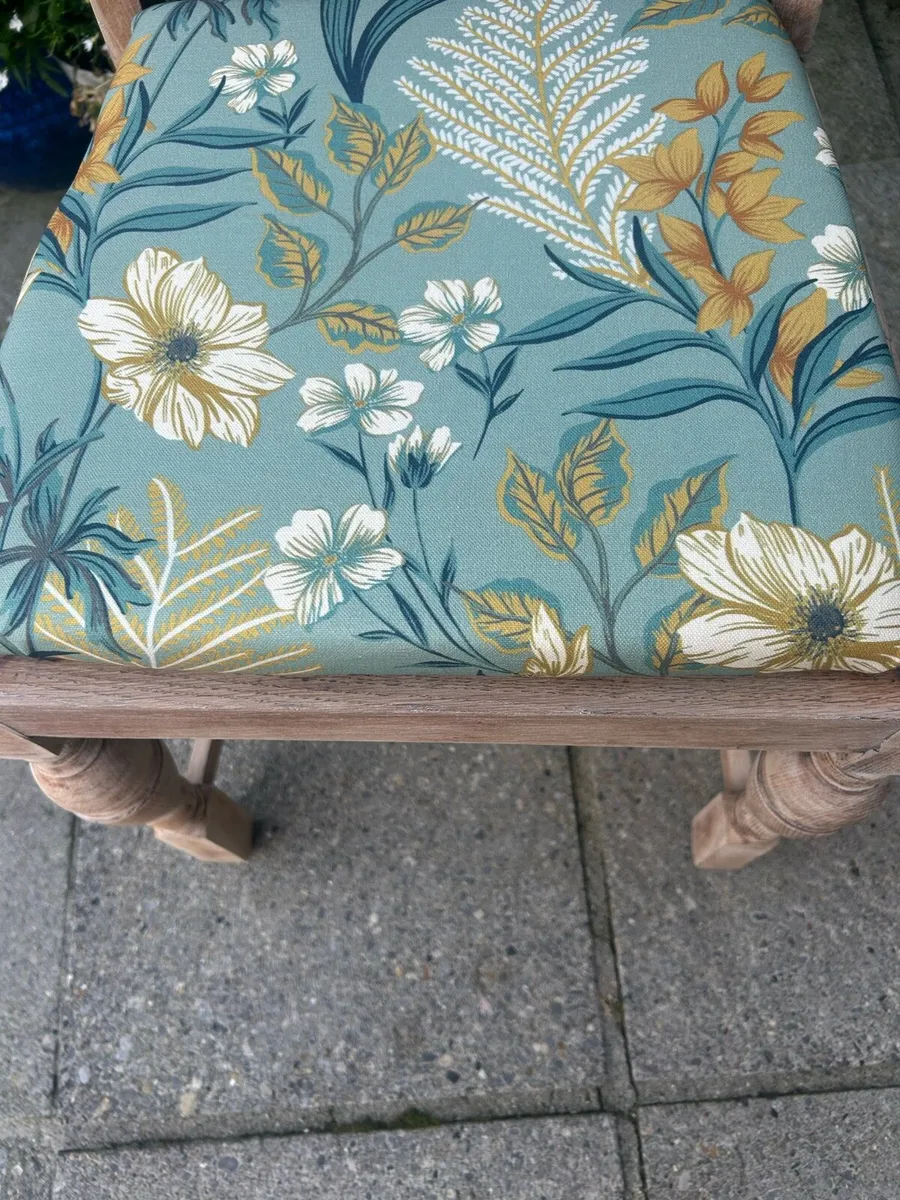 Chair - Image 3