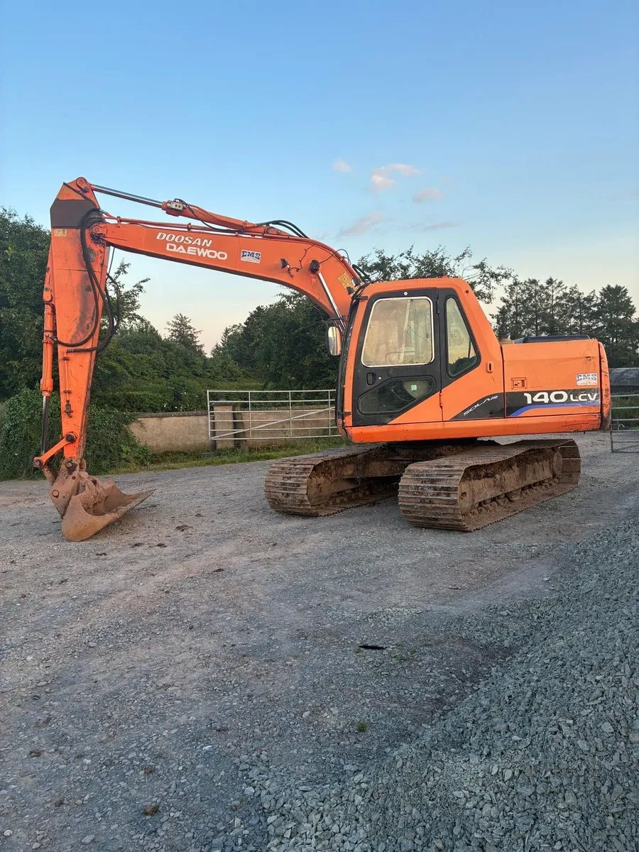 DOOSAN Solar 140LCV - Image 4