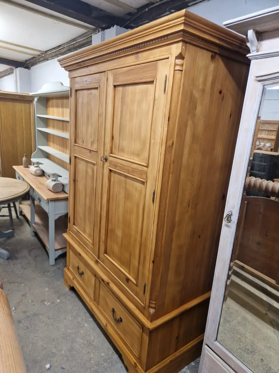 Vintage victorian style pine wardrobe - Image 2