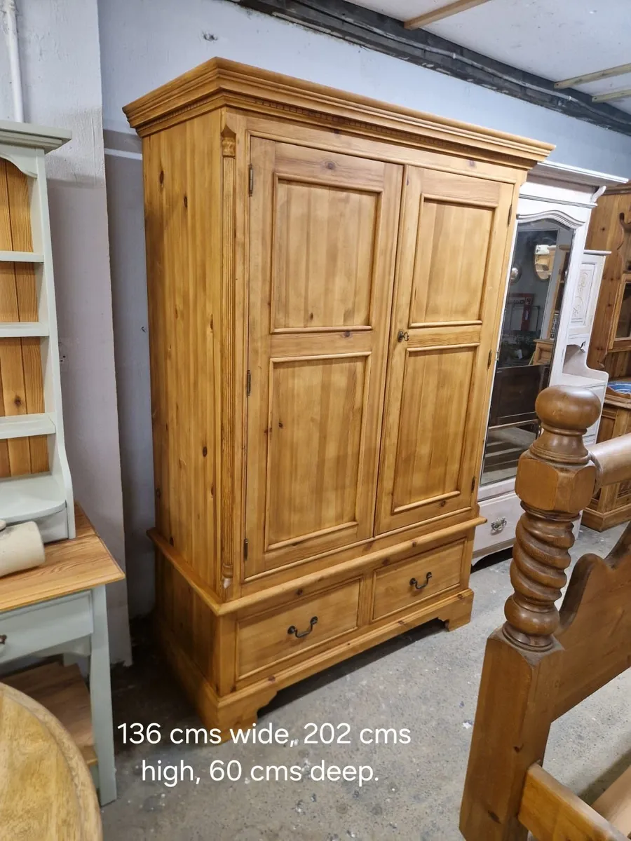 Vintage victorian style pine wardrobe - Image 3