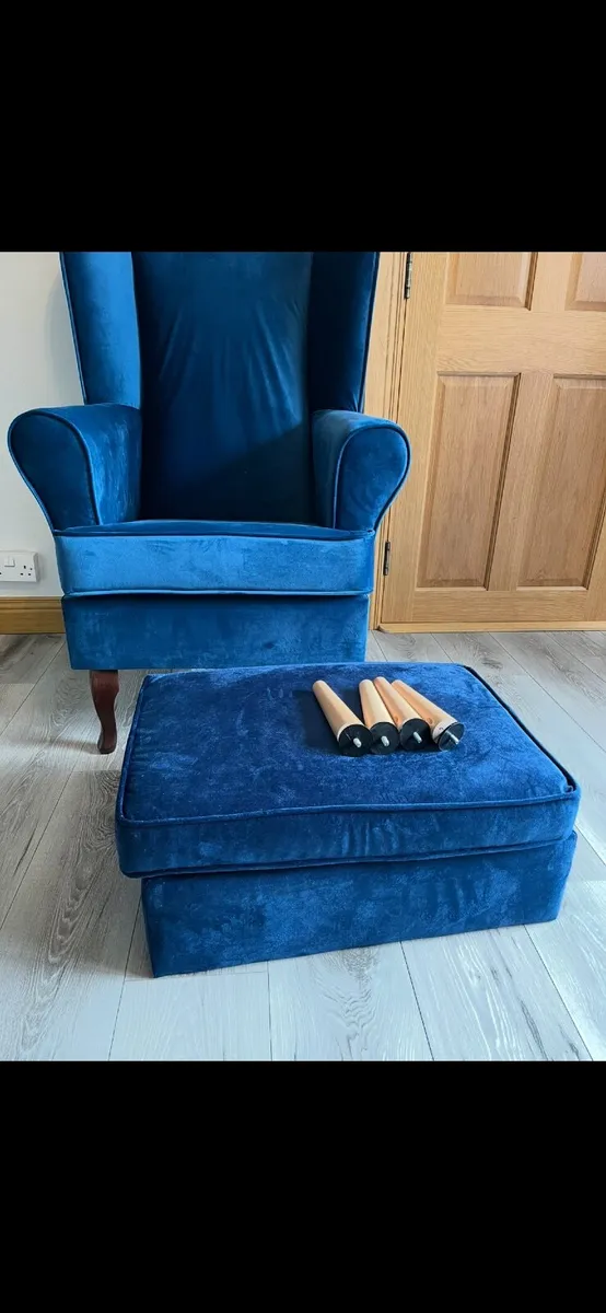 Foot stool/Pouffe