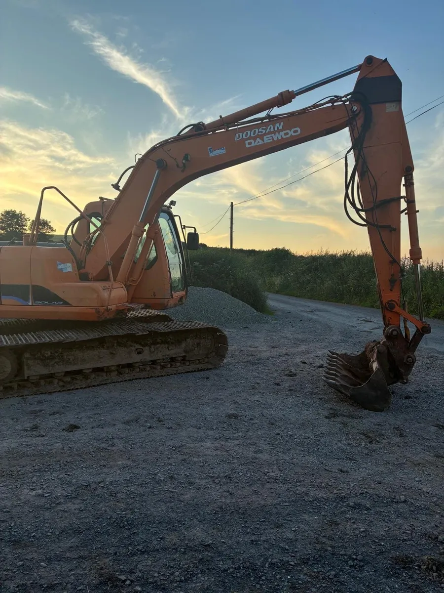 DOOSAN Solar 140LCV - Image 3