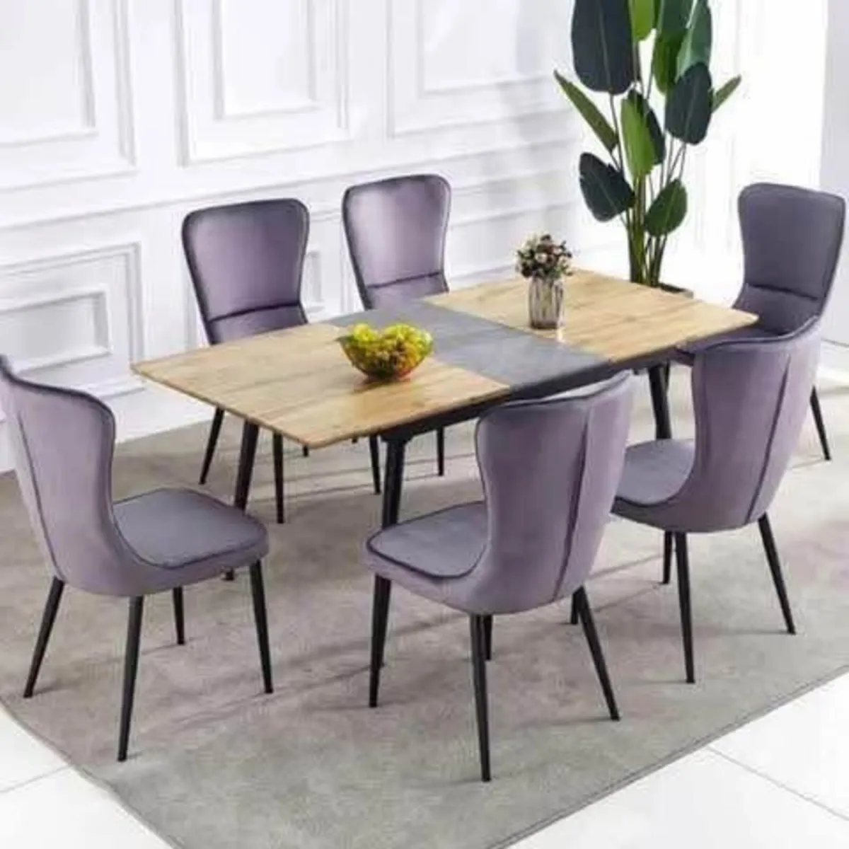 Dining table - Image 1