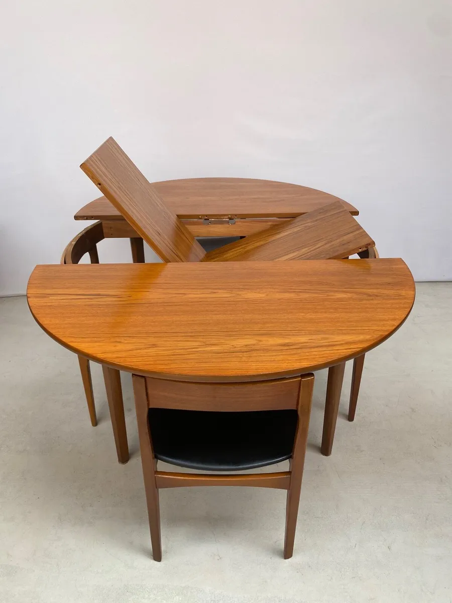 Rare Mid Century Nathan Roundette Table & Chairs - Image 3