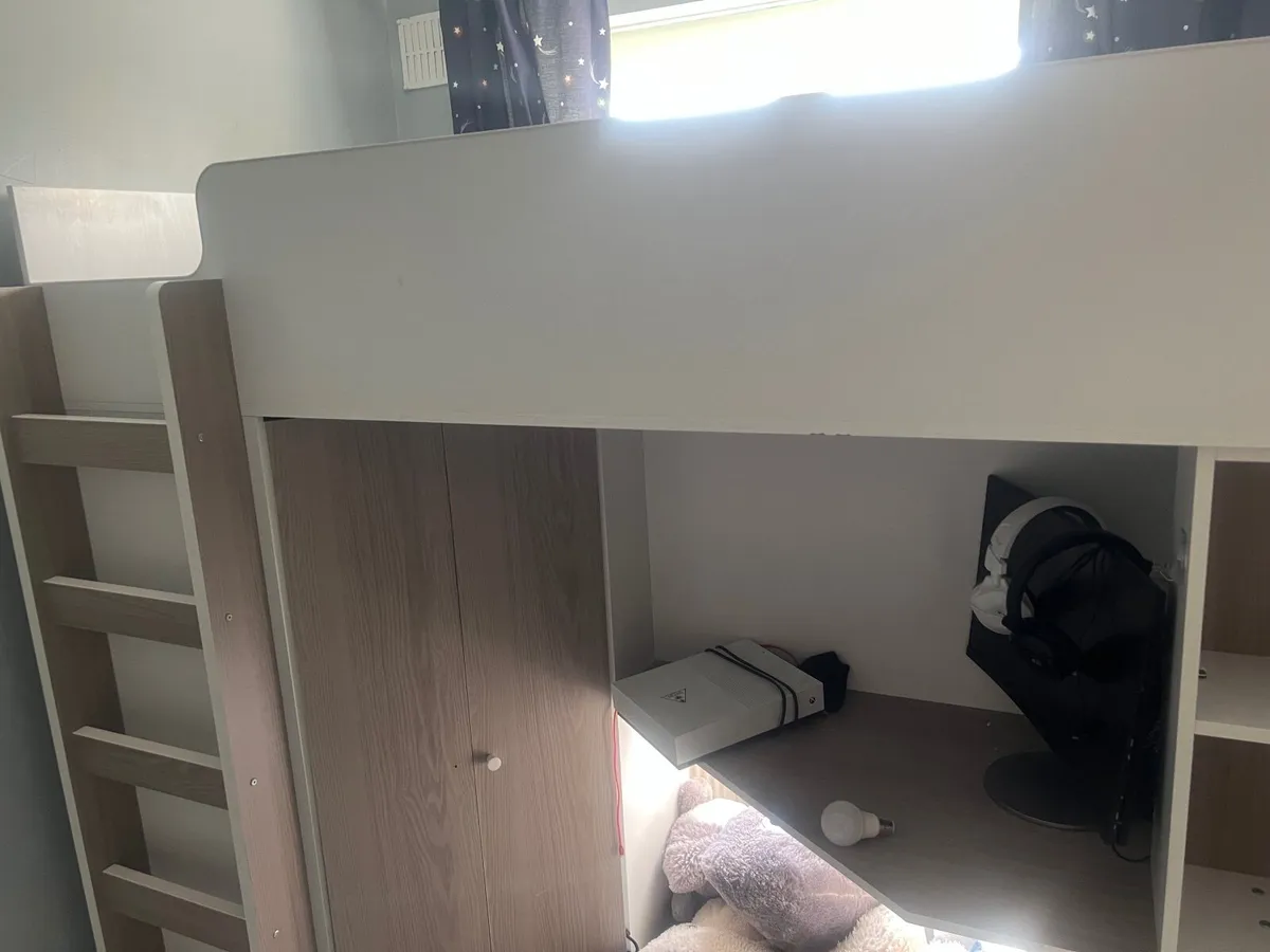 Kids bed - Image 1