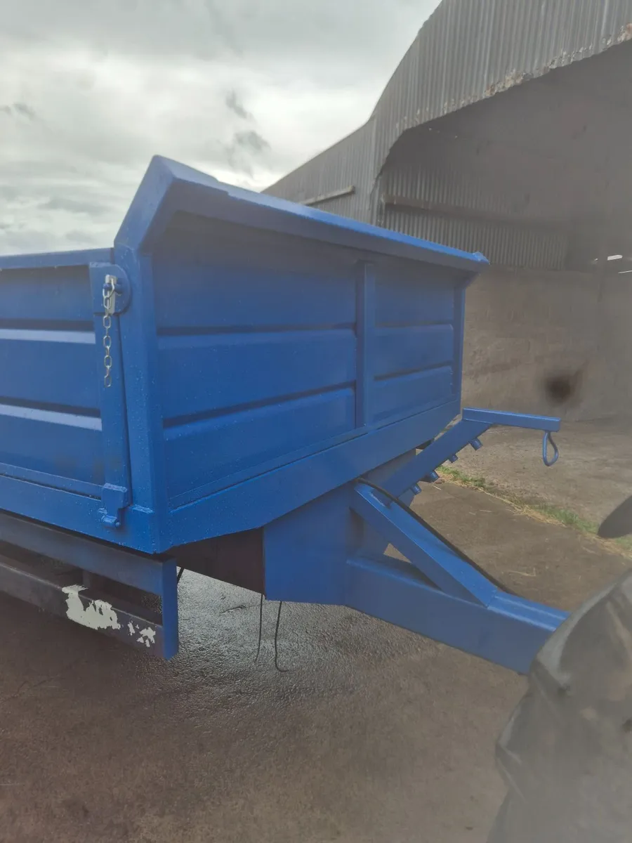 Tipping trailer - Image 2