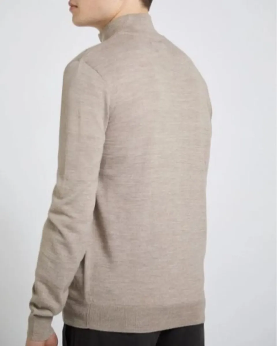 NEW Merino Blend Quarter Zip Jumper: Medium - Image 4