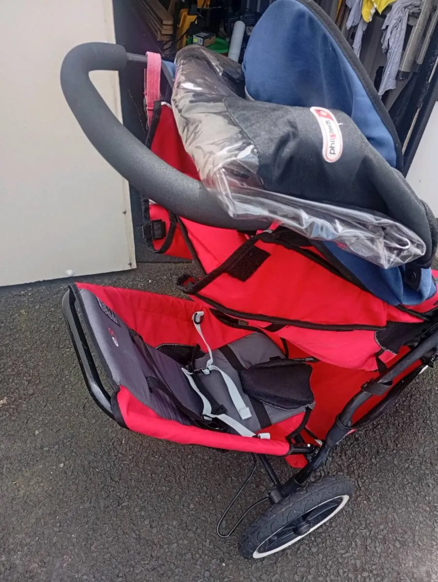 Double buggy running pram - Image 2
