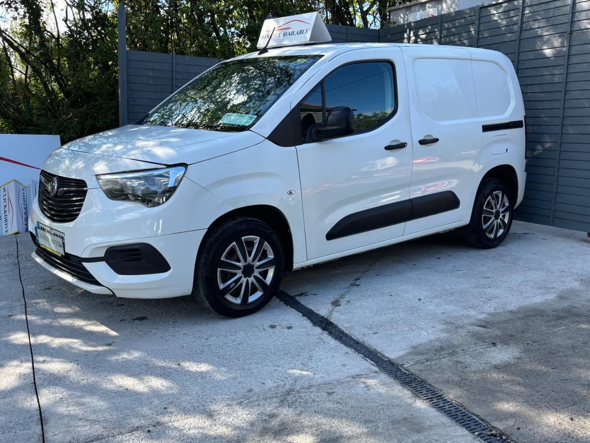 VAUXHALL COMBO-LOW KM-CVRT - Image 2