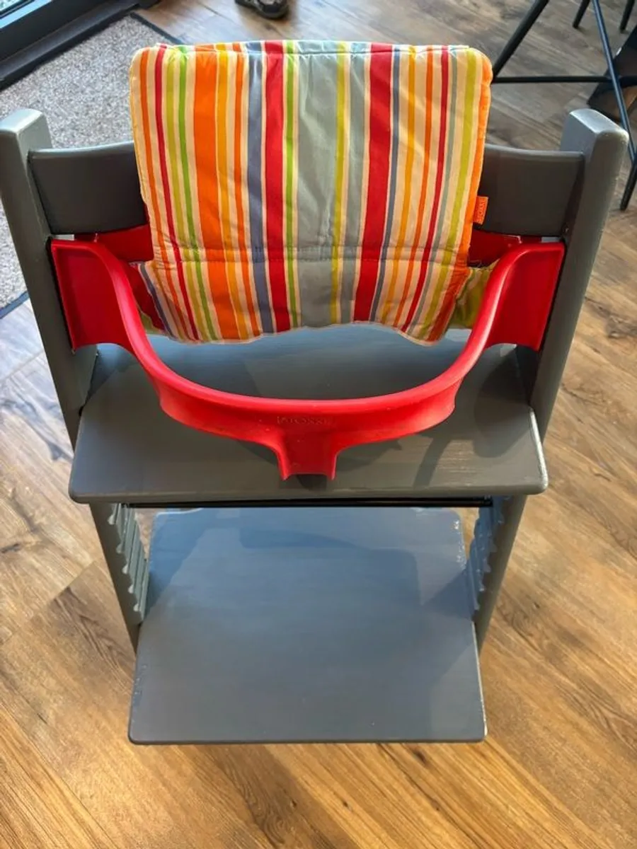 Stokke Tripp Trapp Chair with accessories - Image 2