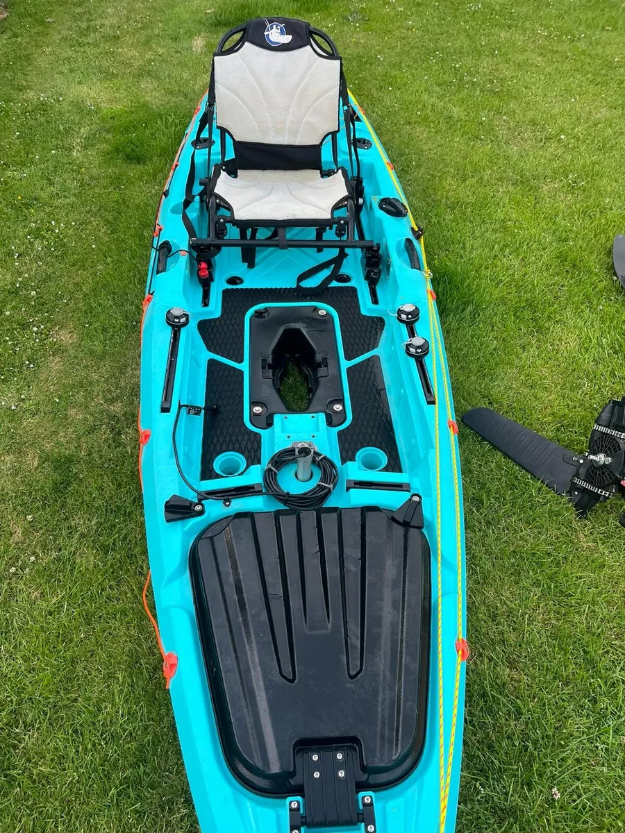 Pedal Drive Fishing Kayak - Image 2