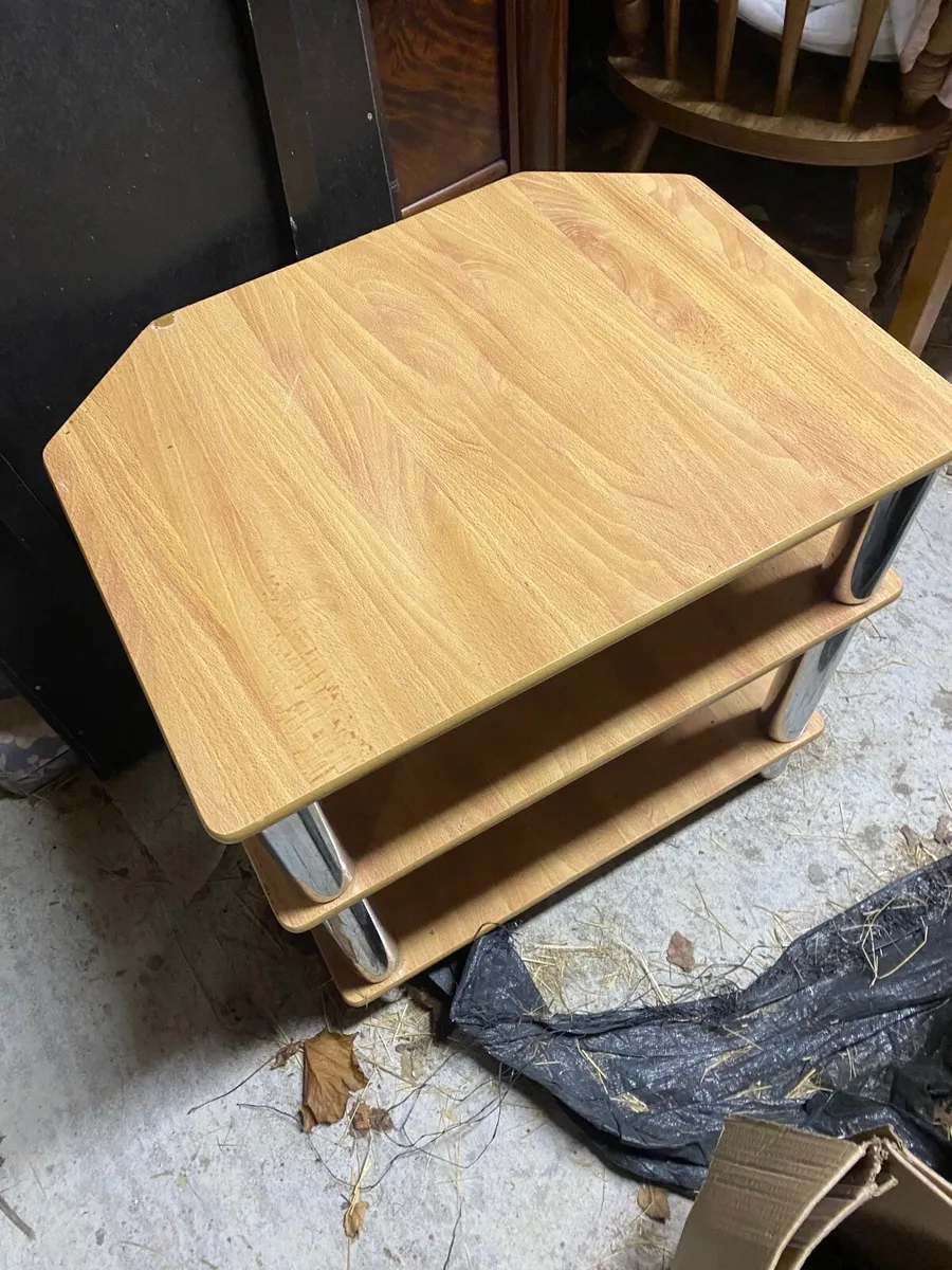 TV stand - Image 3
