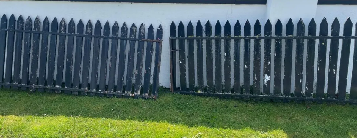 Gates - Image 2