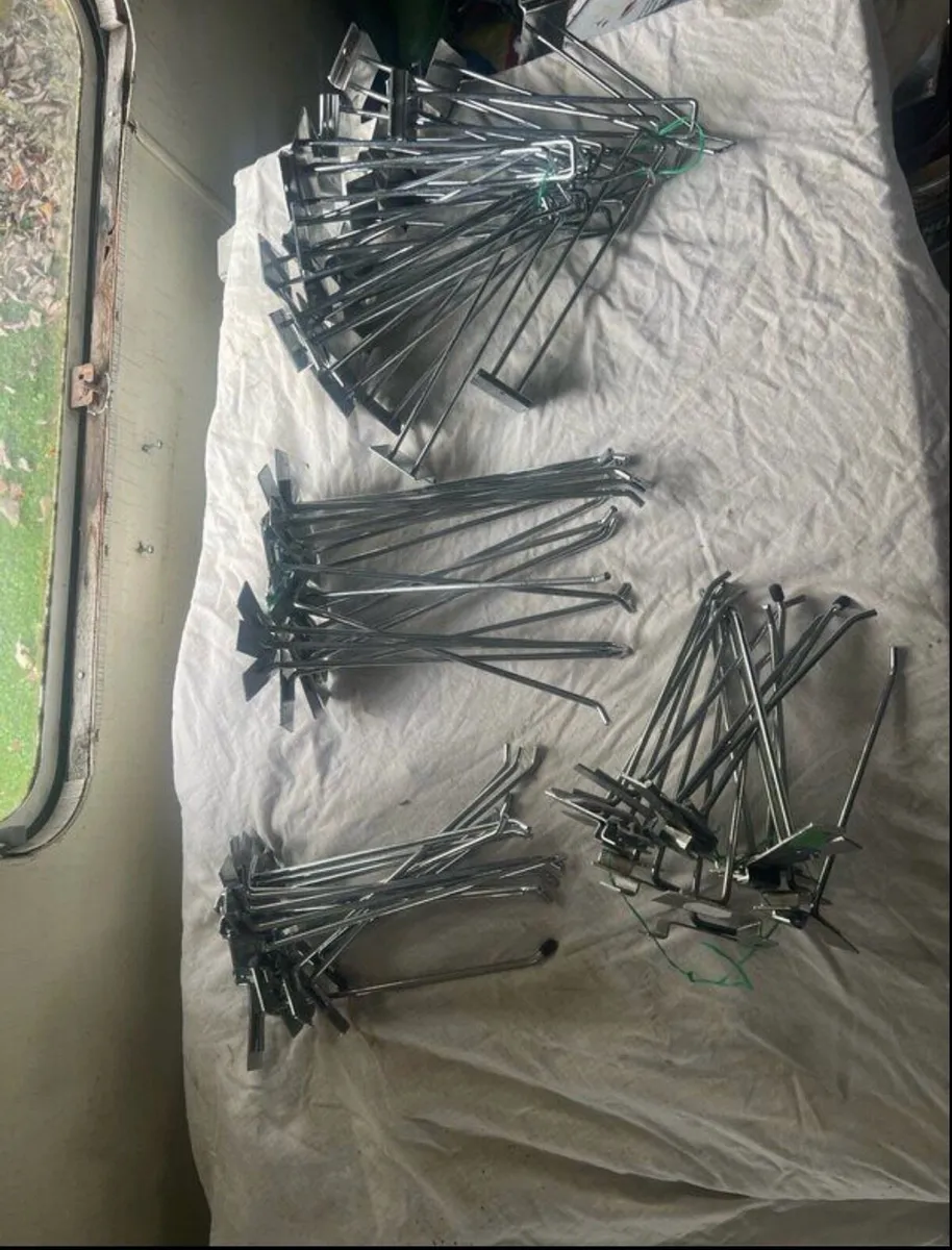 Shop hooks - Image 2