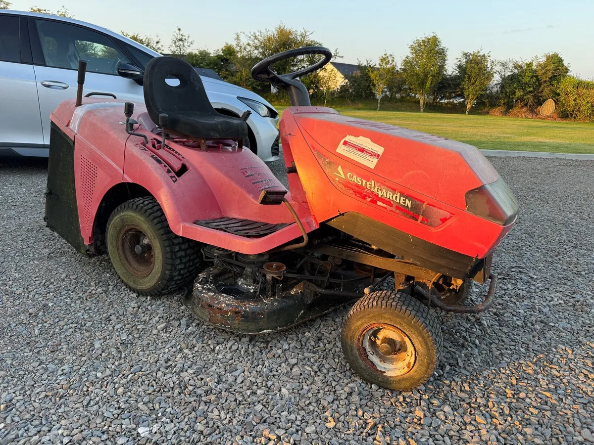 CastelGarden Ride on Mower 12.5hp  non runner - Image 1