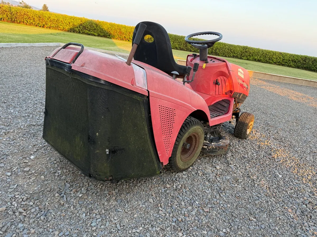 CastelGarden Ride on Mower 12.5hp  non runner - Image 4