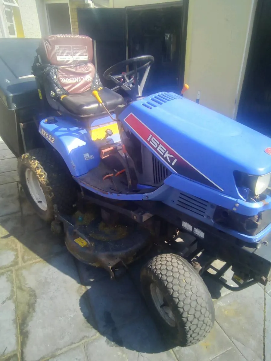 Lawnmower - Iseki sxg22 - Image 1