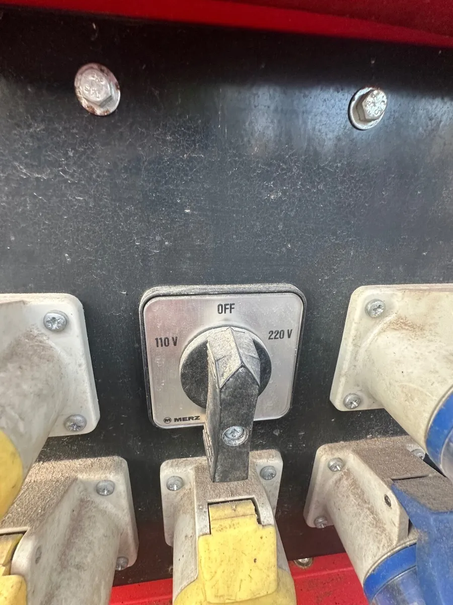 Diesel generator - Image 3