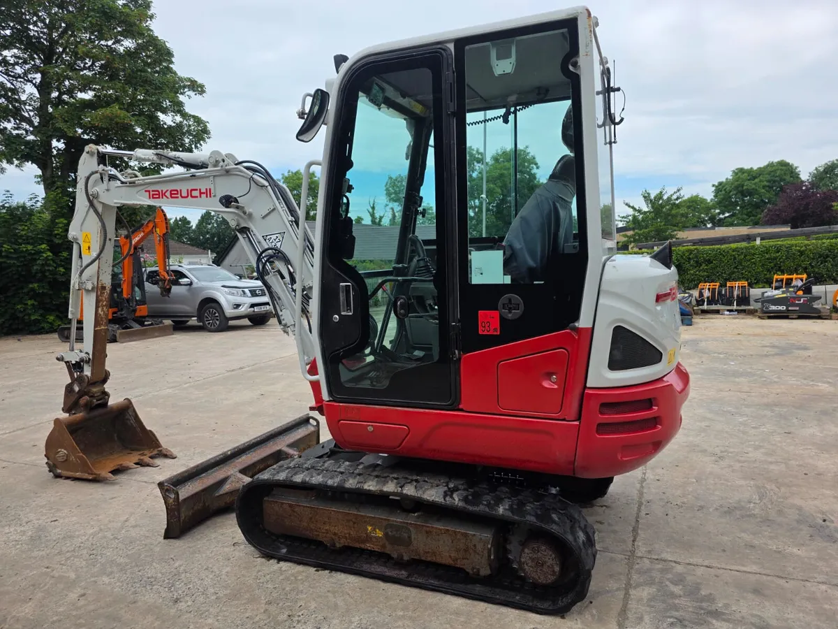 2019 TAKEUCHI TB230 **ONLY 1,400 HOURS** - Image 4