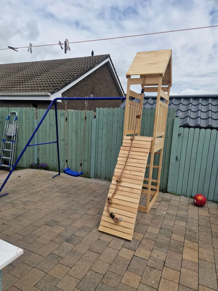 Climbing frame swing set - Image 2