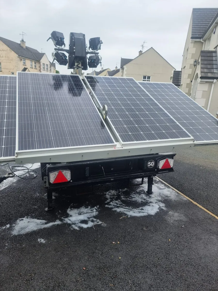 Trime X Solar Lighting Tower - Image 2
