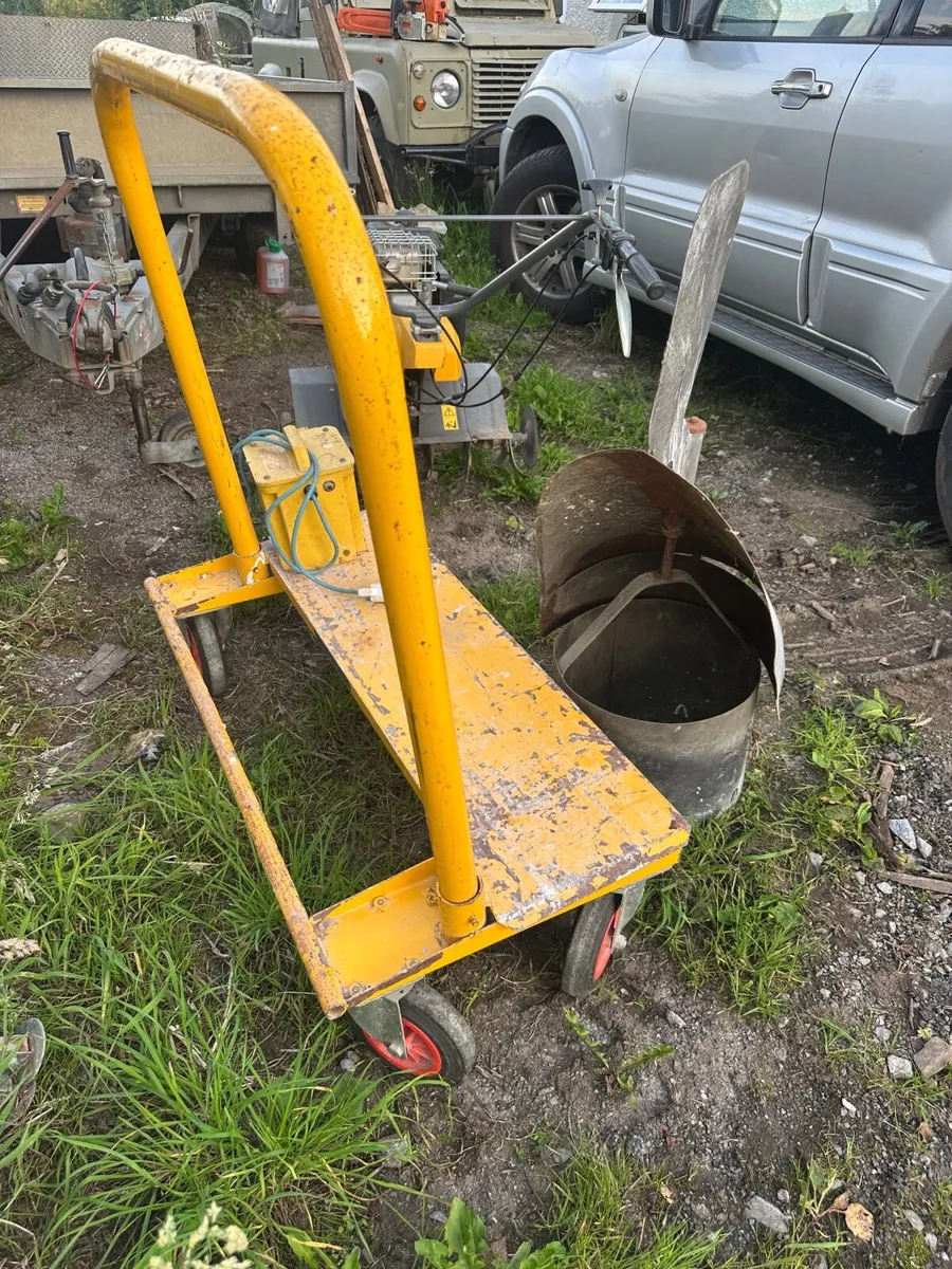 Heavy duty board trolley. - Image 1