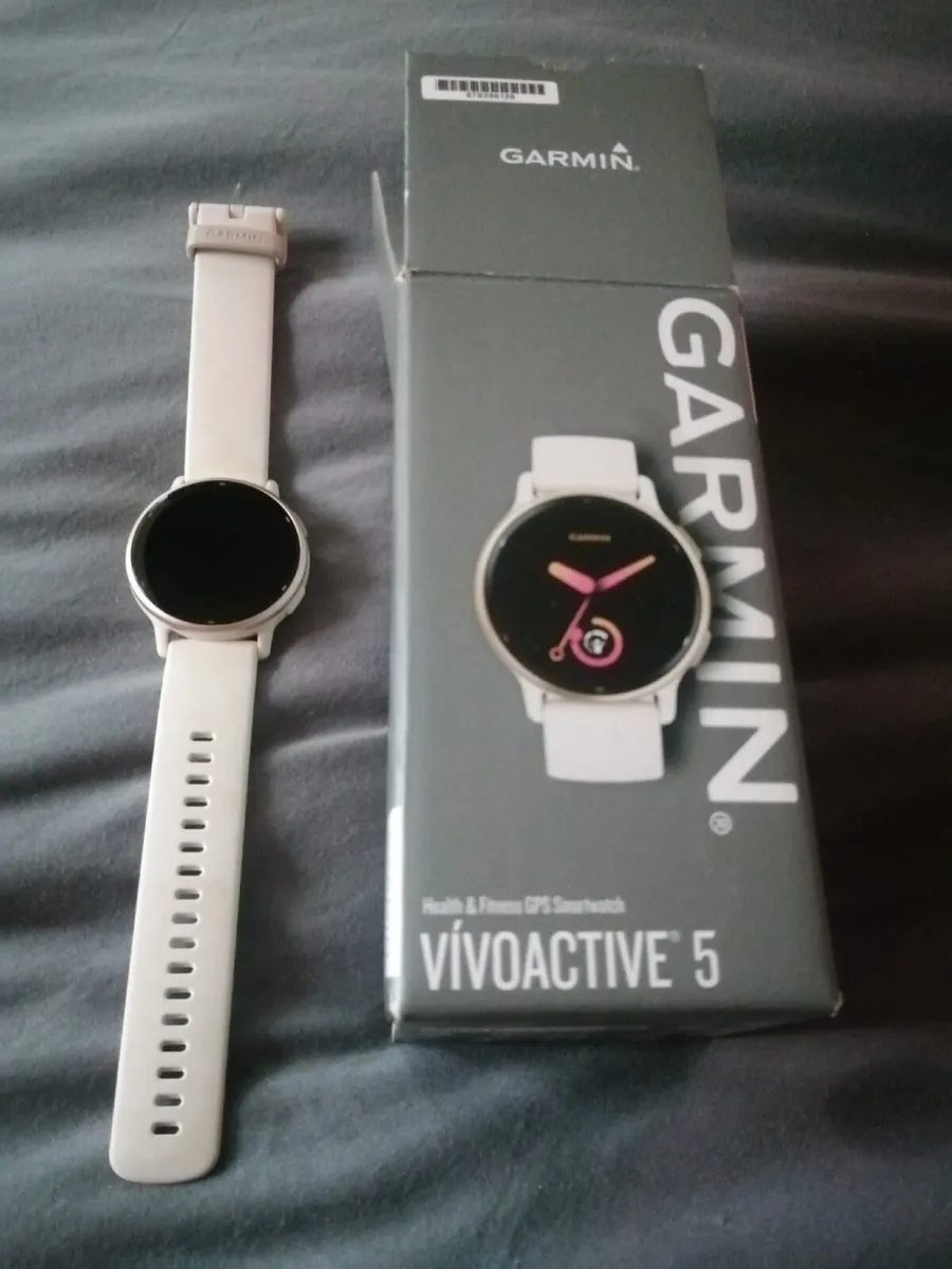 Garmin VivoActive 5 - Image 1
