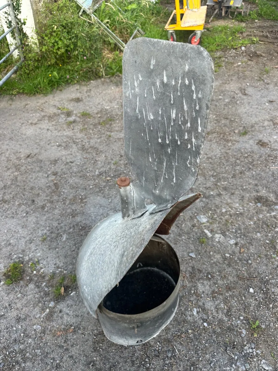 Spinning chimney cowl - Image 1