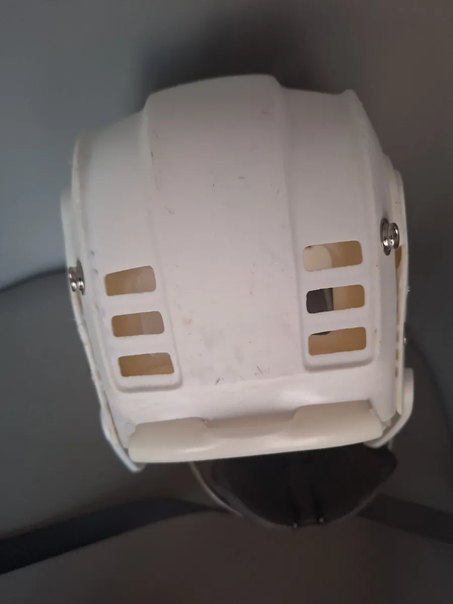Old style Cooper Helmet - Image 3
