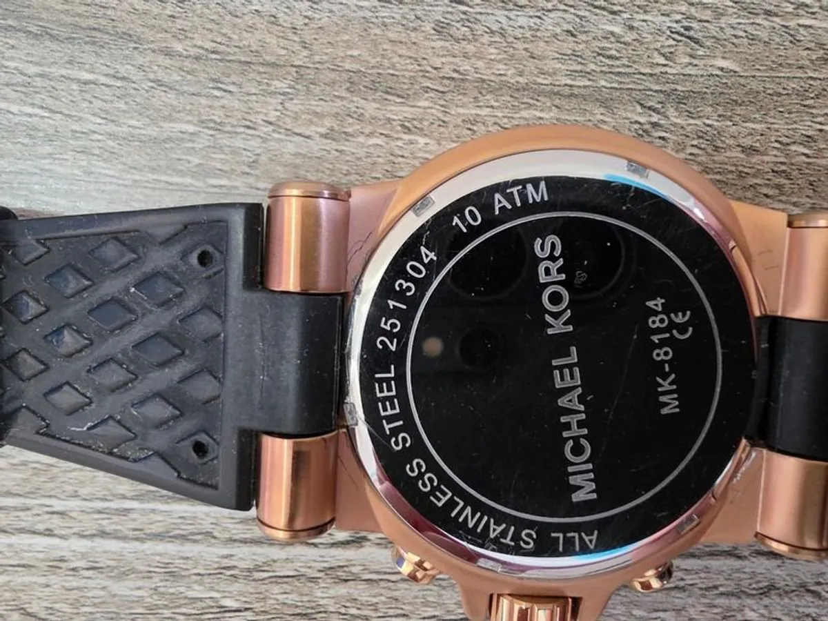 Michael Kors Men's Chronograph Watch (MK8184) - Rose Gold & Black Silicone Michael Kors Watch, MK8184, Men's Watch, Designer Watch, Rose Gold Watch, Chronograph Watch, Black Silicone Strap, Rubber Strap Watch, MK Watch, Men's Jewellery, Watch Collecti - Image 3