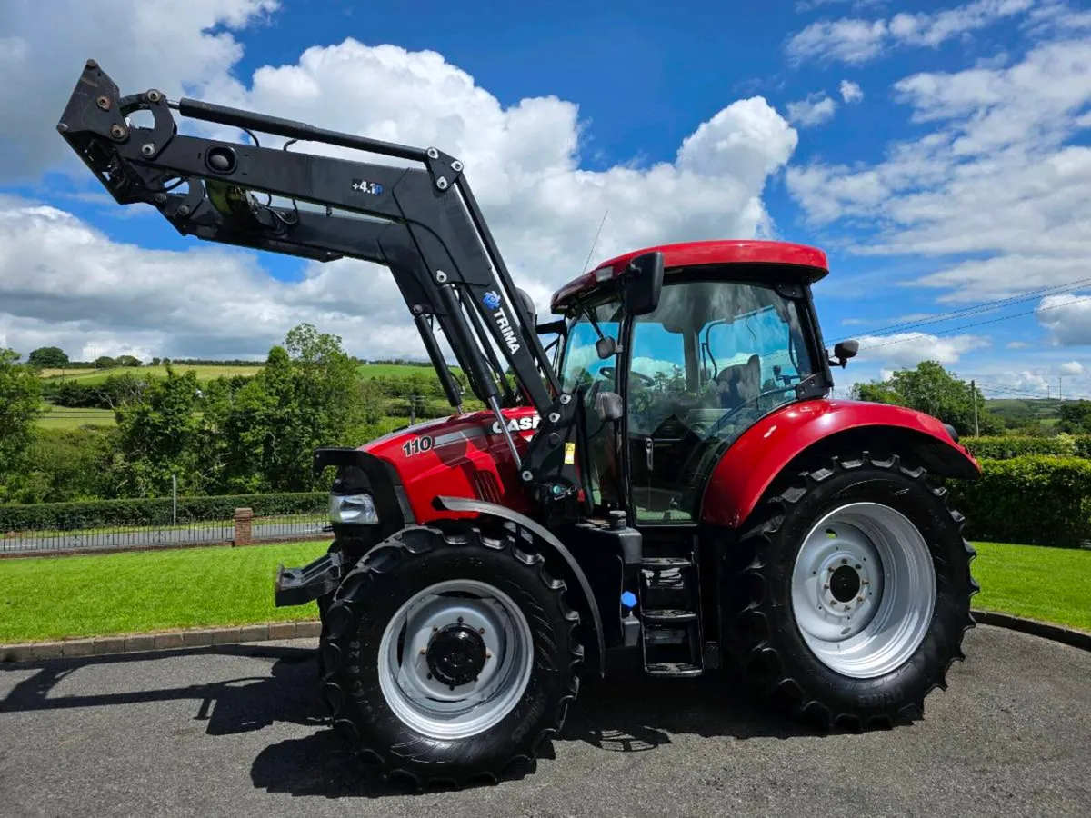 Case Maxxum 110 and loader - Image 1