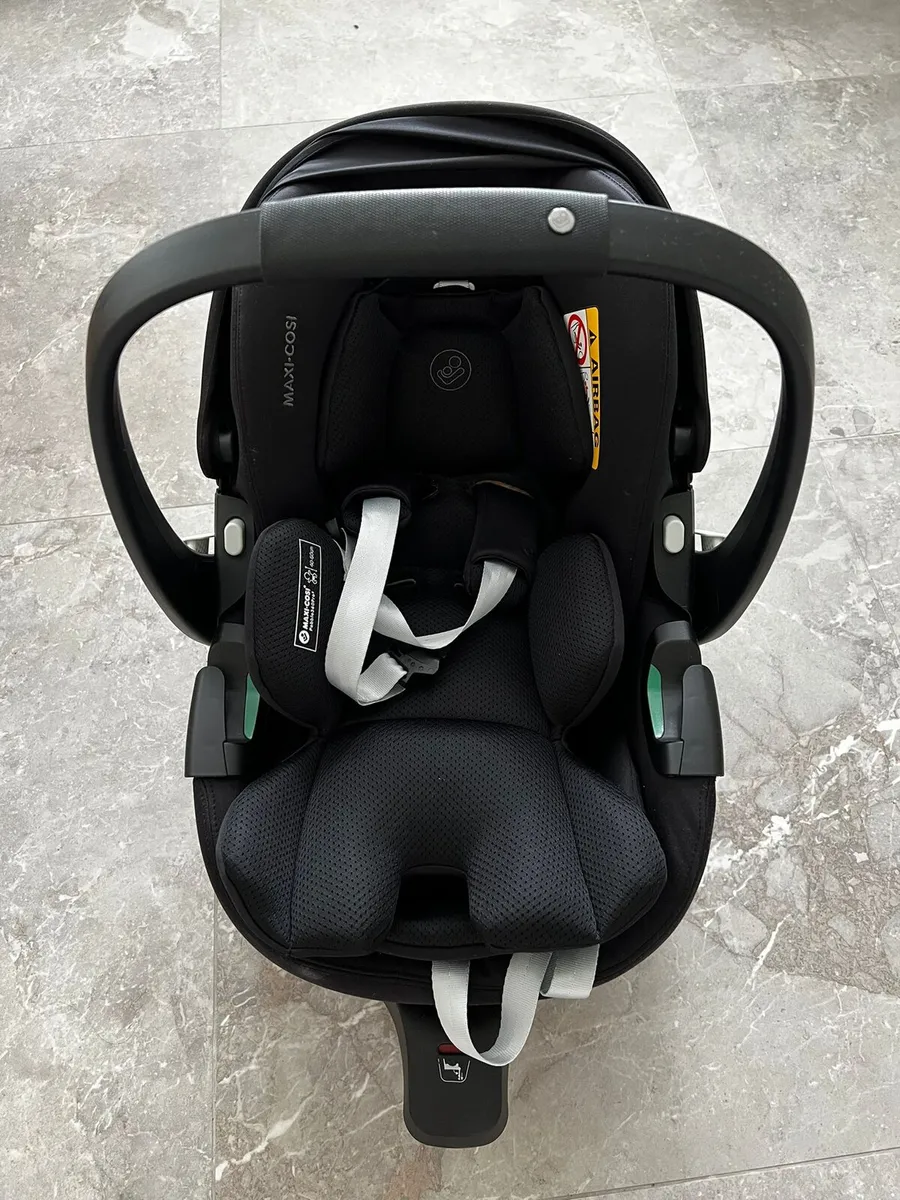 Maxi Cozy  360 pro2 car seat - Image 4