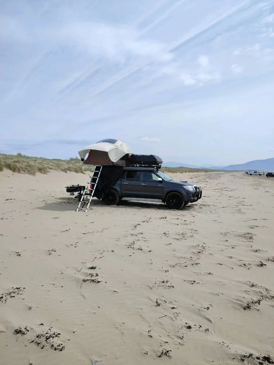Tent for car or van roof - Image 4