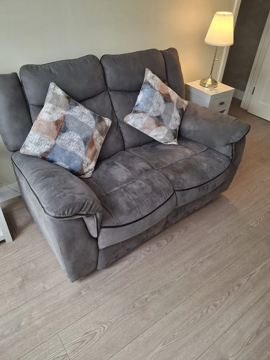 Suite of furniture - Image 4