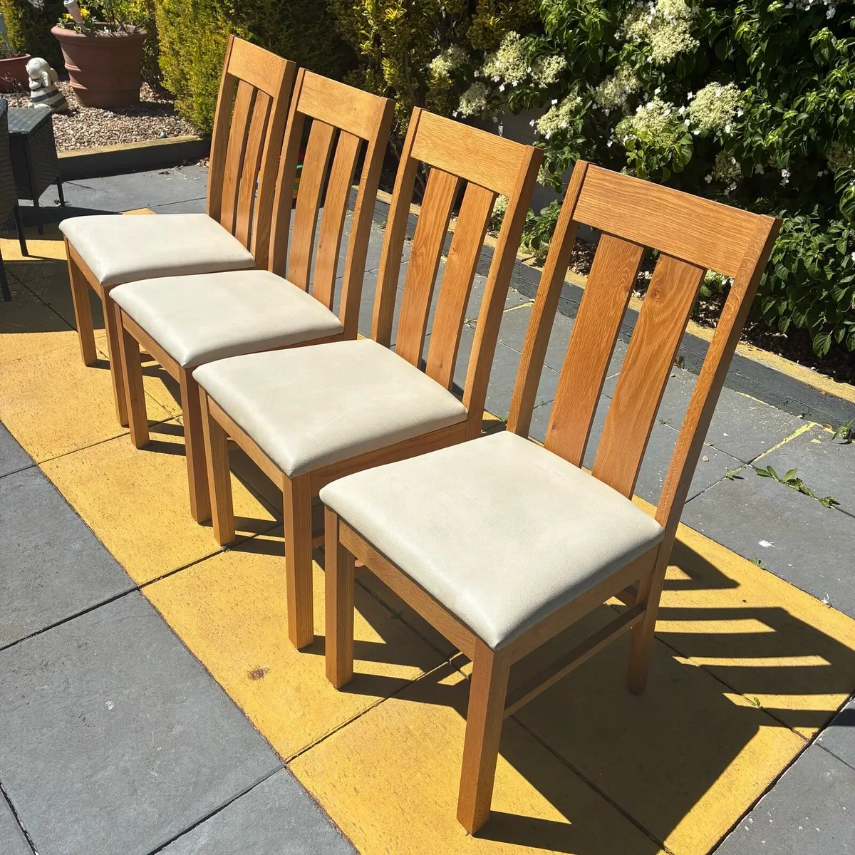 4 solid oak kitchen chairs leather seats - Image 2