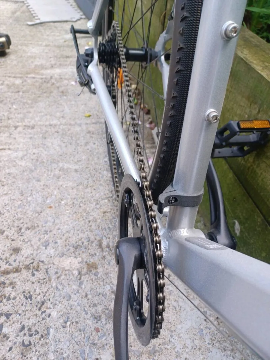 Triban Road bike brand new - Image 3