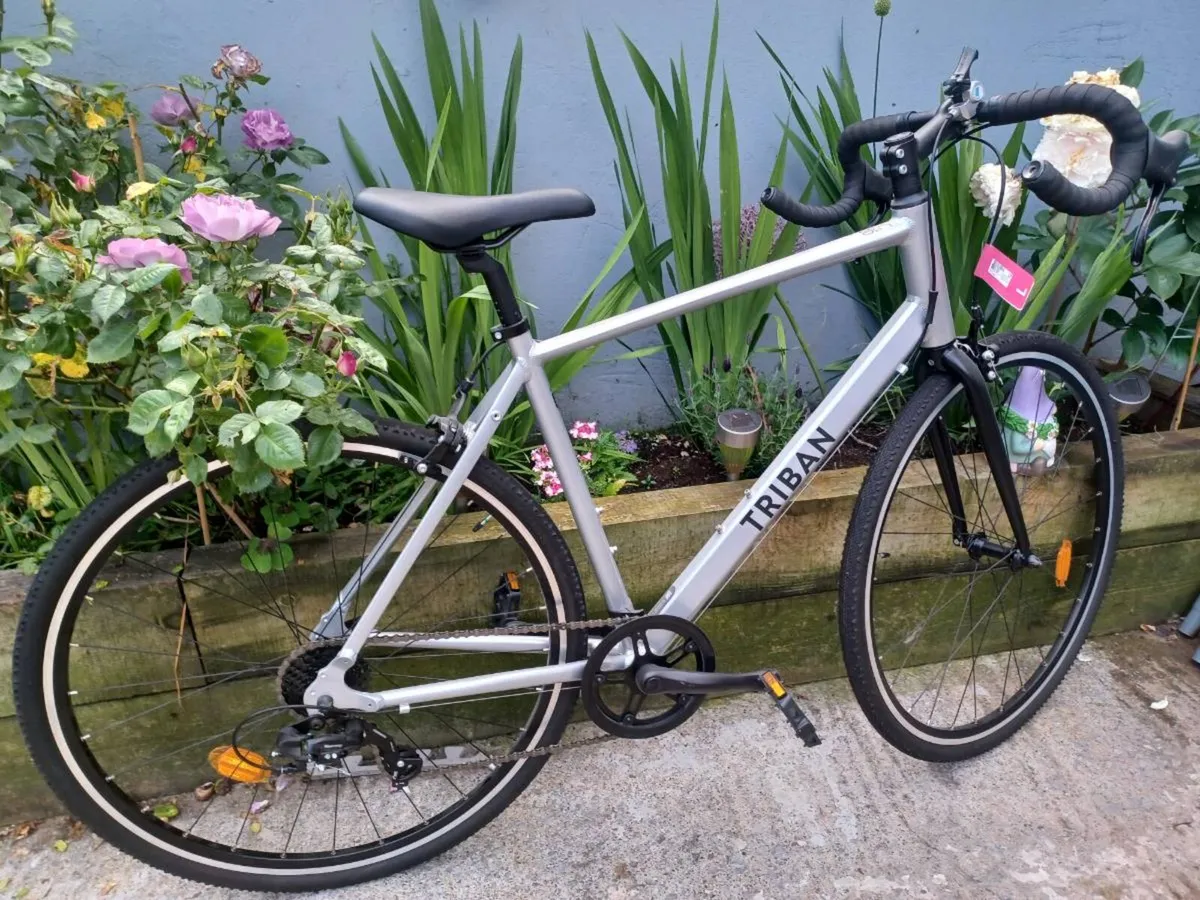 Triban Road bike brand new - Image 4