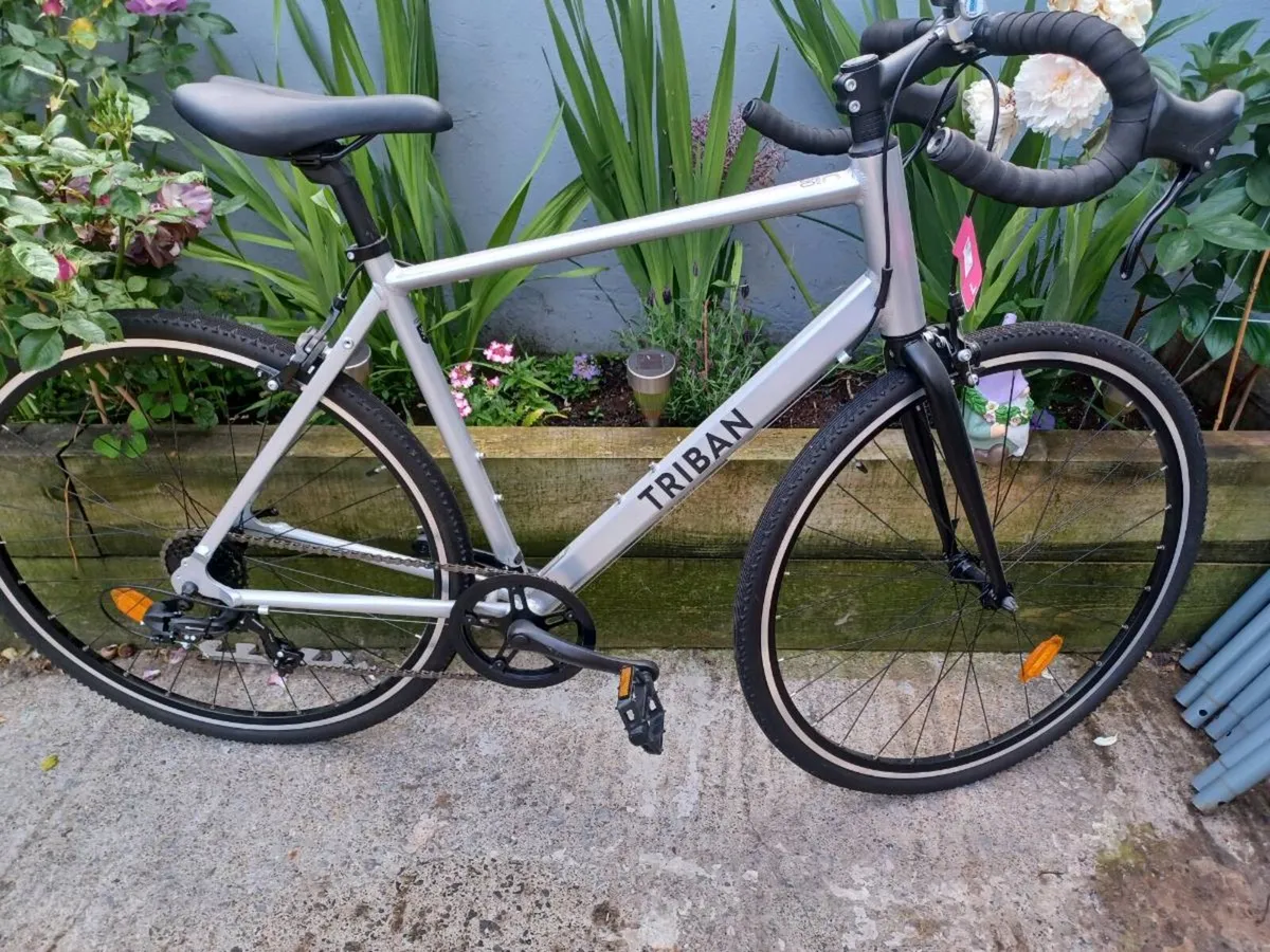 Triban Road bike brand new - Image 2