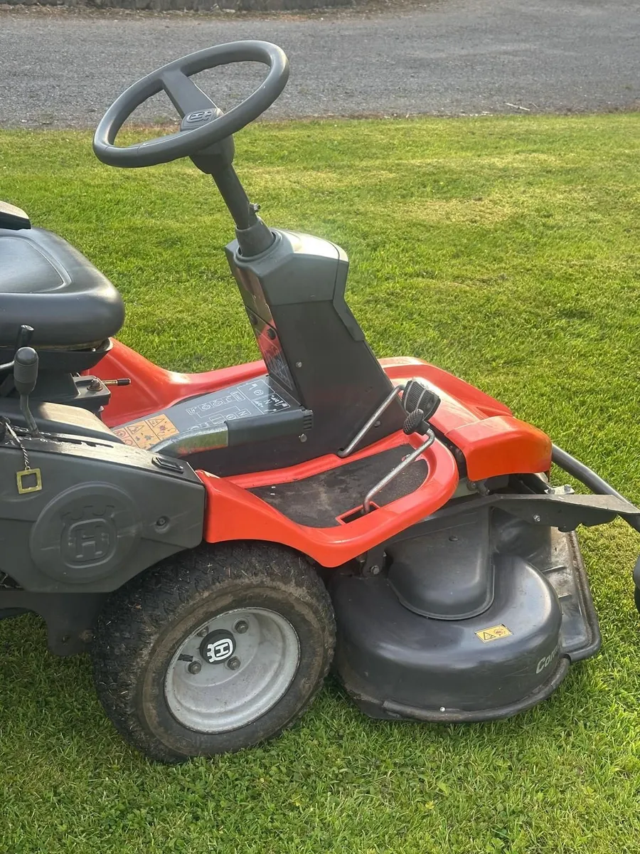 Husqvarna Ride on Lawnmower - Image 3