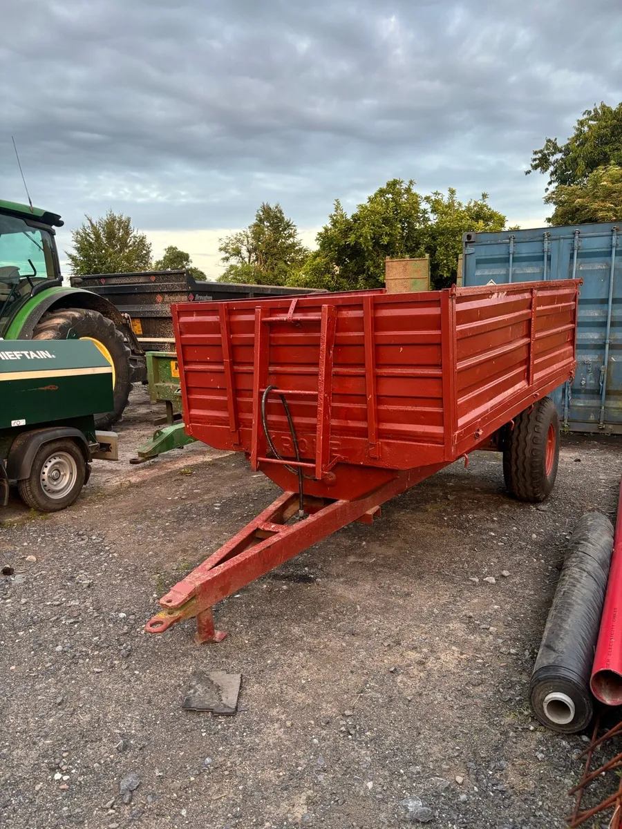 Tractor trailer - Image 1