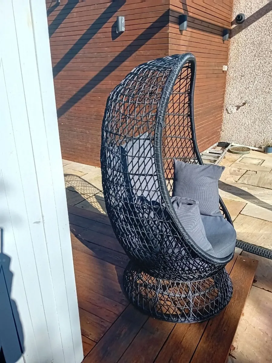 Swivel Cocoon Egg Chair Rattan Wicker Super Comfy - Image 4