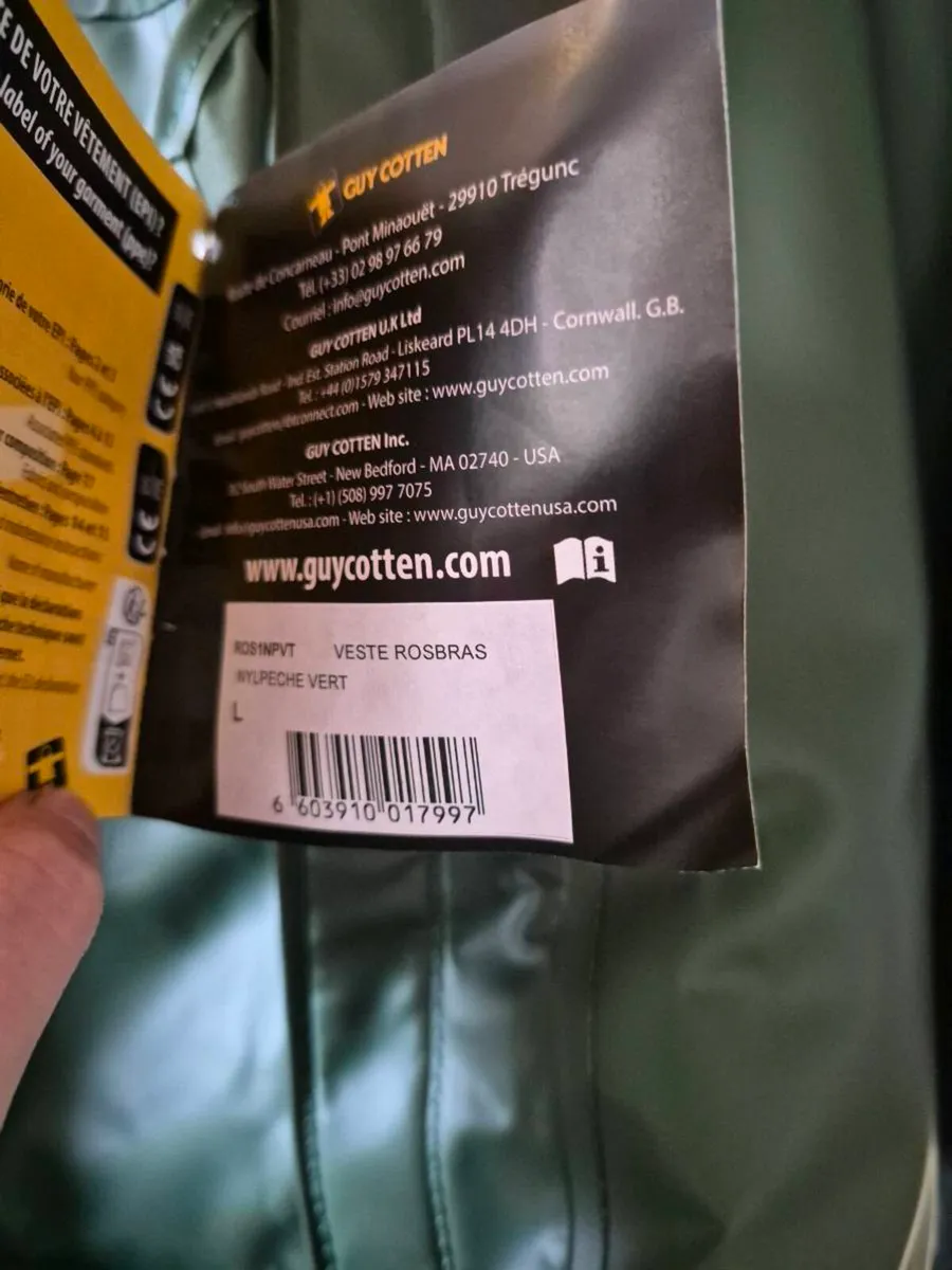 Waterproof jacket - Image 2